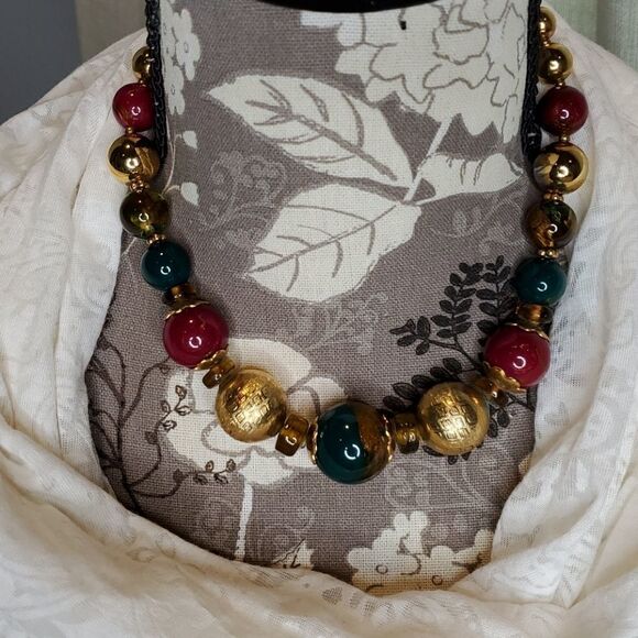 Gold Red Green Beaded Statement Necklace - Picture 1 of 6